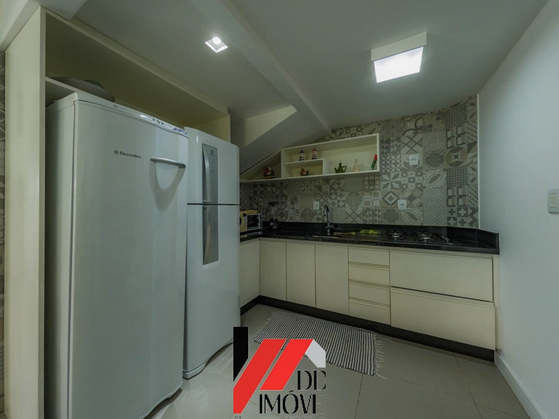 EXCELENTA CASA A VENDA NO CENTRO DE CAPÃO NOVO: 2ª foto da galeria de imagens do imóvel