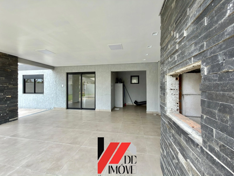 CASA A VENDA EM ATLÂNTIDA SUL: 6ª foto da galeria de imagens do imóvel