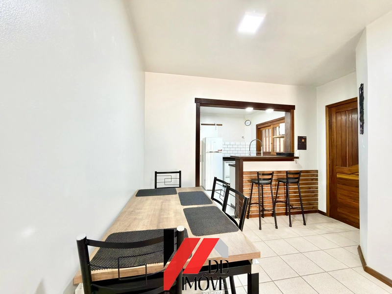 APARTAMENTO À VENDA, UMA QUADRA DO MAR!!!: 3ª foto da galeria de imagens do imóvel