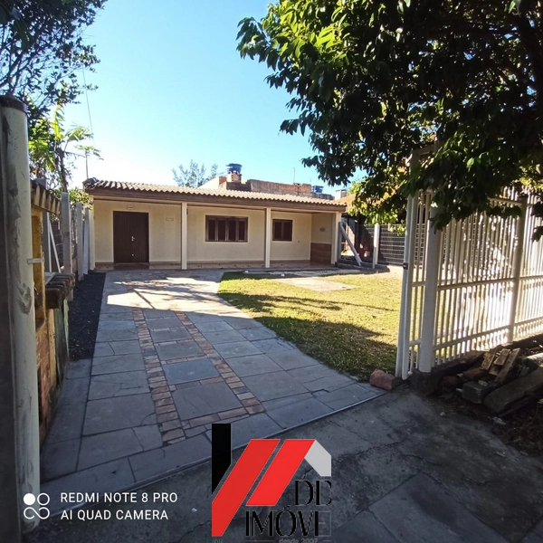 CASA A 2 QUADRAS DO MAR!!!: 1ª foto da galeria de imagens do imóvel