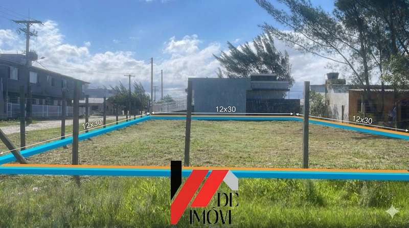 TERRENO A TRES QUADRAS DO MAR!!: 1ª foto da galeria de imagens do imóvel