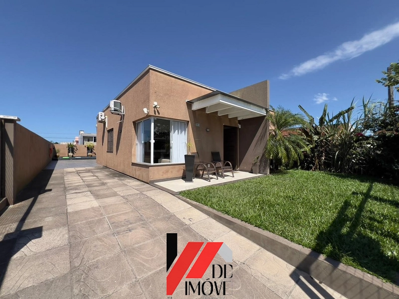 CASA COM 3 DORMITÓRIOS NO CAPÃO NOVO!!: 1ª foto da galeria de imagens do imóvel