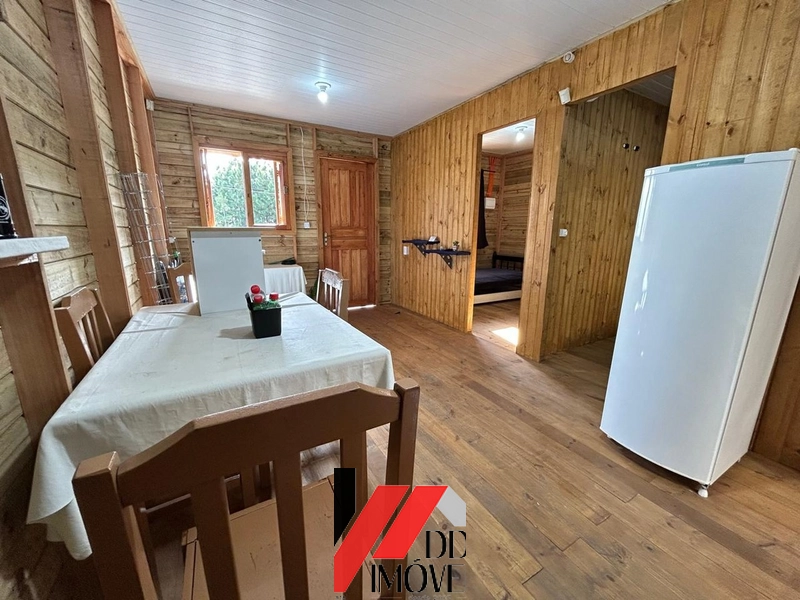 CASA DE MADEIRA NO JARDIM BEIRA MAR!!: 6ª foto da galeria de imagens do imóvel