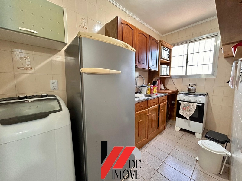 APARTAMENTO A UMA QUADRA DO MAR NO JARDIM BEIRA MAR: 6ª foto da galeria de imagens do imóvel