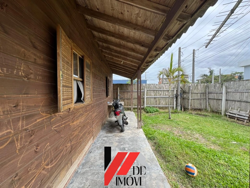 CASA DE MADEIRA A VENDA NO JARDIM BEIRA MAR!!: 5ª foto da galeria de imagens do imóvel