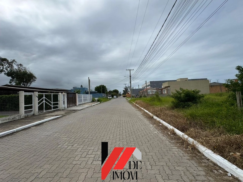 CASA DE MADEIRA A VENDA NO JARDIM BEIRA MAR!!: 2ª foto da galeria de imagens do imóvel
