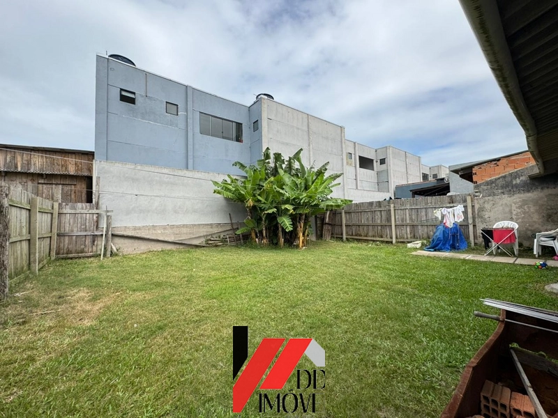 CASA DE MADEIRA A VENDA NO JARDIM BEIRA MAR!!: 7ª foto da galeria de imagens do imóvel