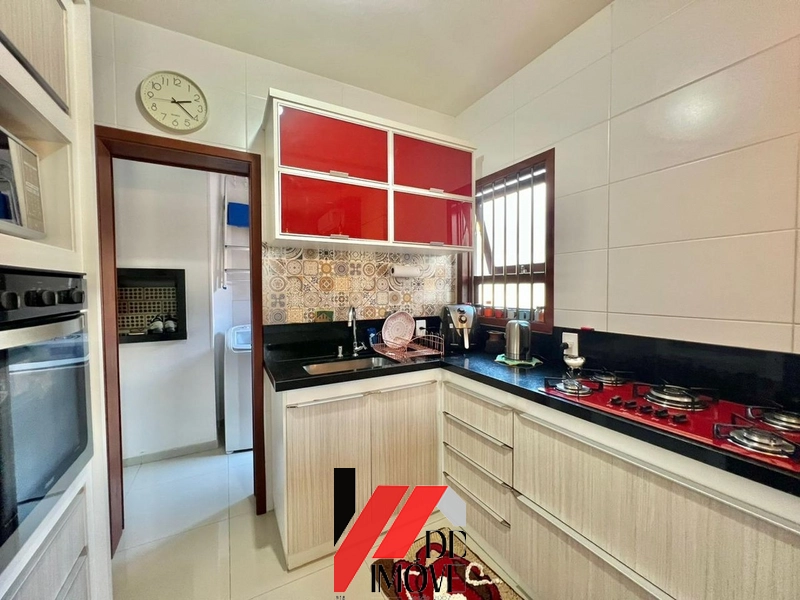 CASA A 4 QUADRAS DO MAR!!: 5ª foto da galeria de imagens do imóvel