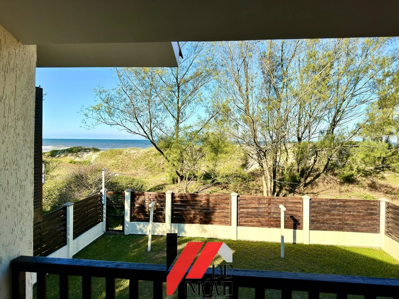 SOBRADO À VENDA COM VISTA  PARA O MAR: 25ª foto da galeria de imagens do imóvel
