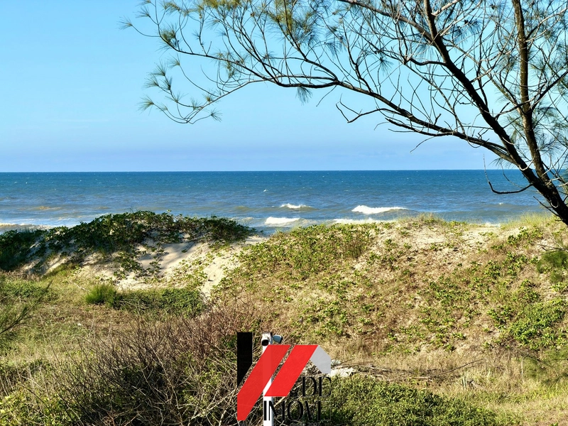 SOBRADO À VENDA COM VISTA  PARA O MAR: 30ª foto da galeria de imagens do imóvel