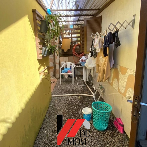 1 CASA MAIS ANEXO NOS FUNDOS: 13ª foto da galeria de imagens do imóvel
