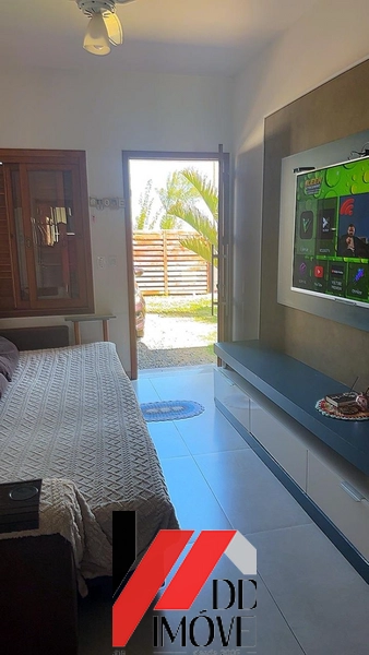 CASA COM PISCINA  A UMA QUADRA DO MAR: 2ª foto da galeria de imagens do imóvel