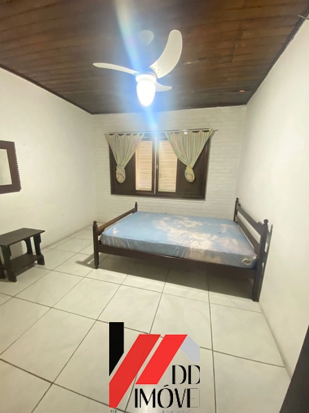 CASA AMPLA COM  4 DORMITÓRIOS A POUCOS METROS DO MAR!!!: 16ª foto da galeria de imagens do imóvel