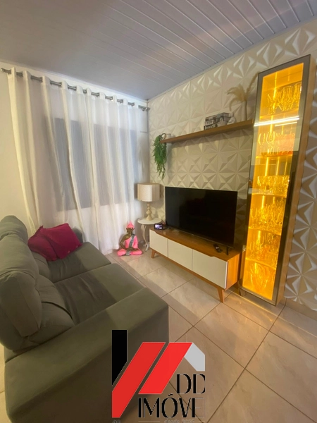 CASA COM PISCINA E AR CONDICIONADO!!: 3ª foto da galeria de imagens do imóvel