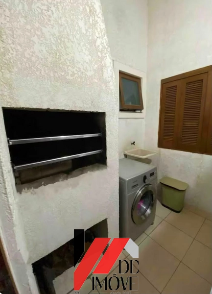 CASA COM PISCINA E AR CONDICIONADO!!: 5ª foto da galeria de imagens do imóvel