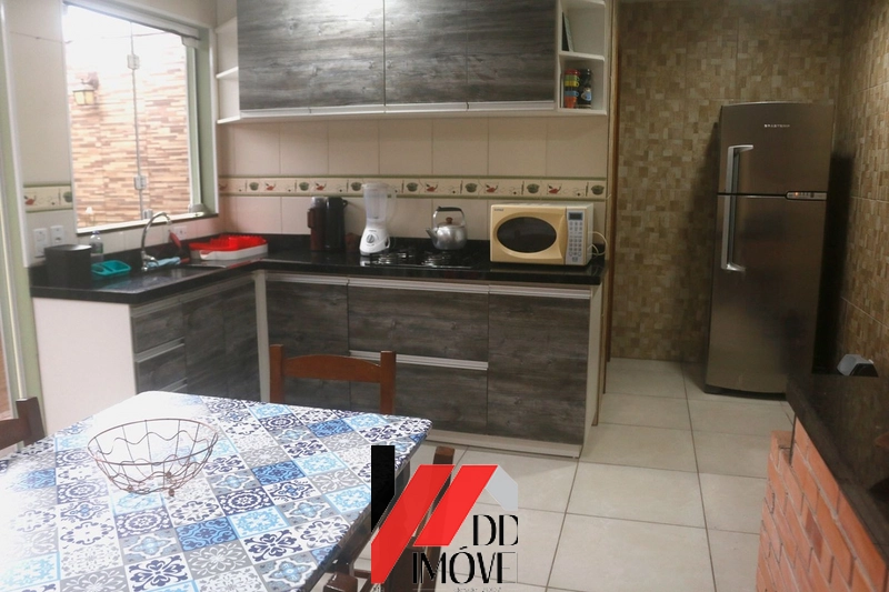 CASA COM PISCINA: 18ª foto da galeria de imagens do imóvel