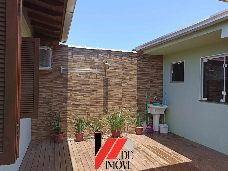 CASA COM PISCINA: 24ª foto da galeria de imagens do imóvel
