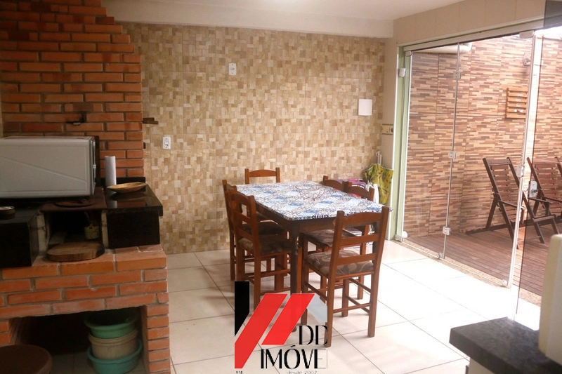 CASA COM PISCINA: 19ª foto da galeria de imagens do imóvel