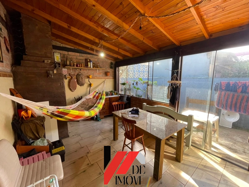 CASA A POUCOS METROS DO MAR!!: 16ª foto da galeria de imagens do imóvel