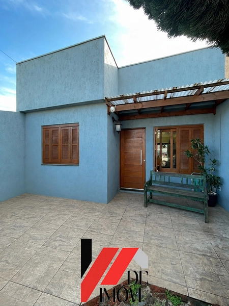 CASA A POUCOS METROS DO MAR!!: 1ª foto da galeria de imagens do imóvel