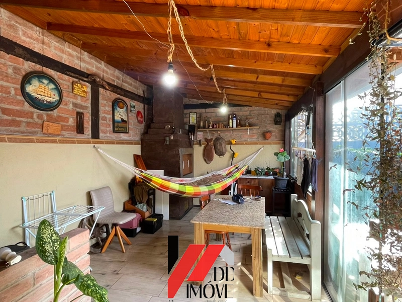 CASA A POUCOS METROS DO MAR!!: 18ª foto da galeria de imagens do imóvel