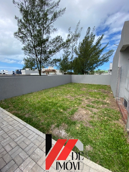 CASA A VENDA A 4 QUADRAS DO MAR!!: 3ª foto da galeria de imagens do imóvel