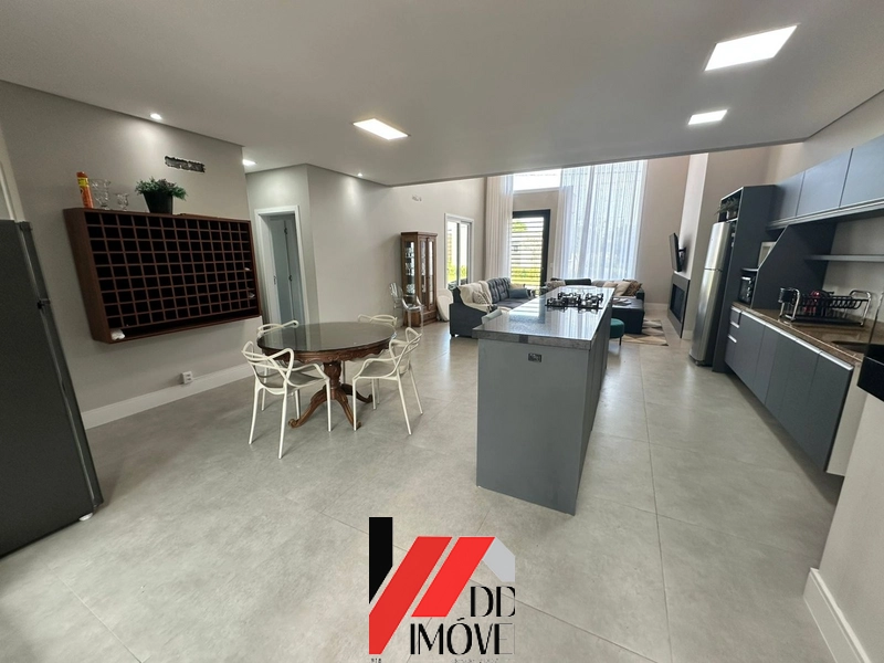 Casa com excelente padrão de construção e localização privilegiada!: 19ª foto da galeria de imagens do imóvel