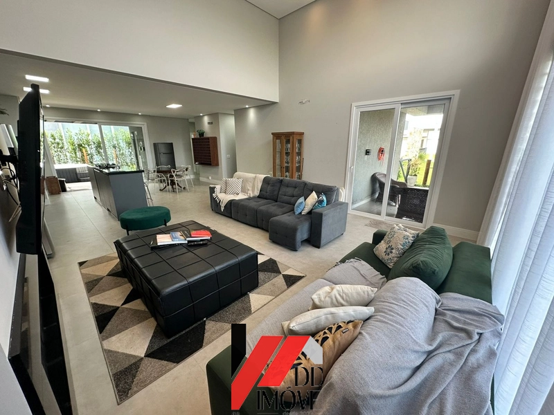 Casa com excelente padrão de construção e localização privilegiada!: 23ª foto da galeria de imagens do imóvel