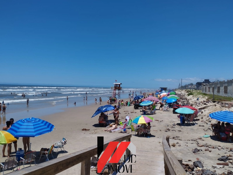 APARTAMENTO A UMA QUADRA DO MAR!!: 2ª foto da galeria de imagens do imóvel