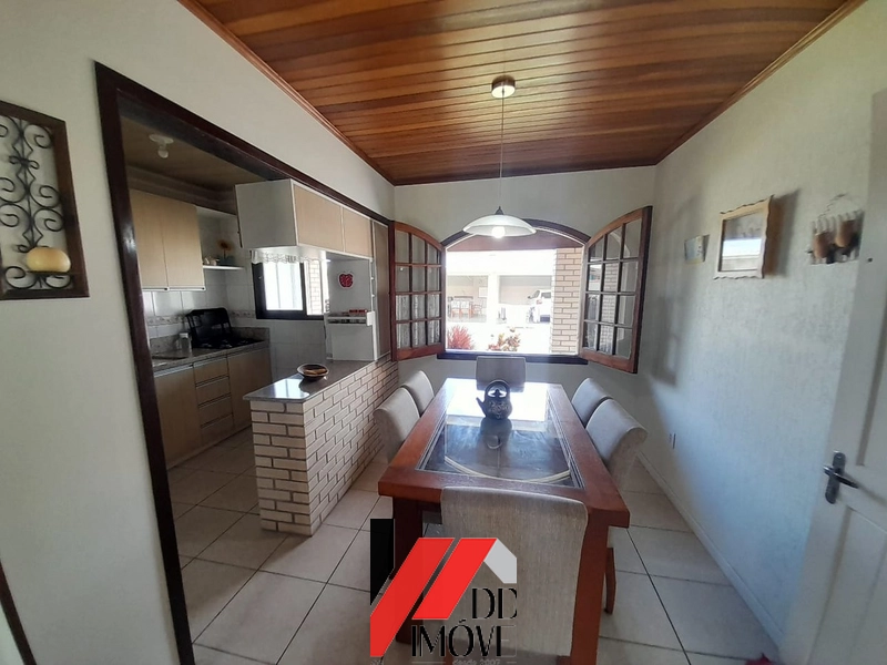 CASA A CINCO QUADRAS DO MAR A VENDA!!: 31ª foto da galeria de imagens do imóvel