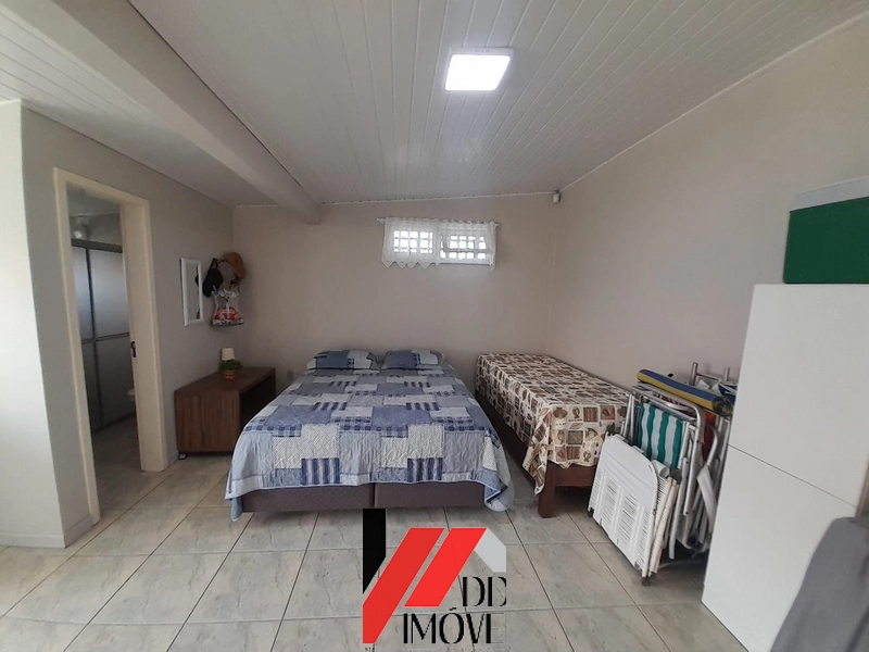 CASA A CINCO QUADRAS DO MAR A VENDA!!: 20ª foto da galeria de imagens do imóvel