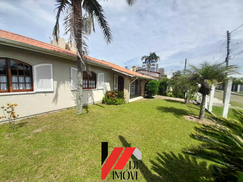 CASA A CINCO QUADRAS DO MAR A VENDA!!: 38ª foto da galeria de imagens do imóvel