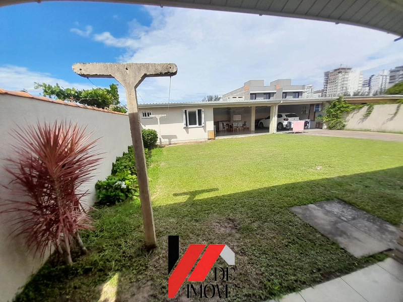CASA A CINCO QUADRAS DO MAR A VENDA!!: 19ª foto da galeria de imagens do imóvel