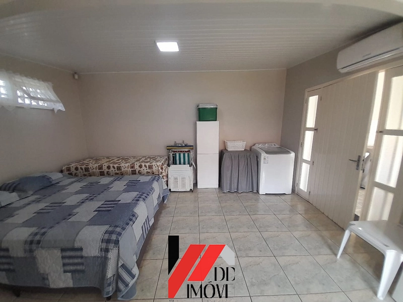 CASA A CINCO QUADRAS DO MAR A VENDA!!: 9ª foto da galeria de imagens do imóvel