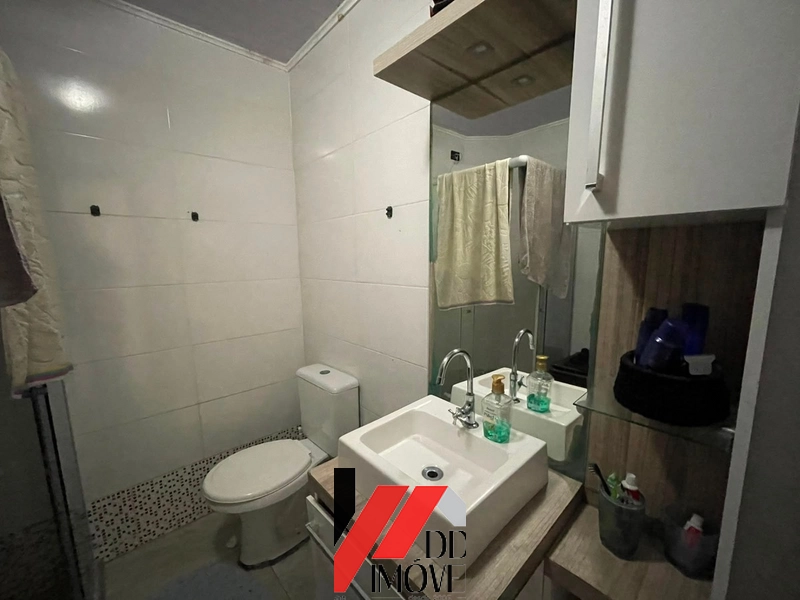 CASA A UMA QUADRA DO MAR NO BAIRRO ARAÇA!!: 4ª foto da galeria de imagens do imóvel