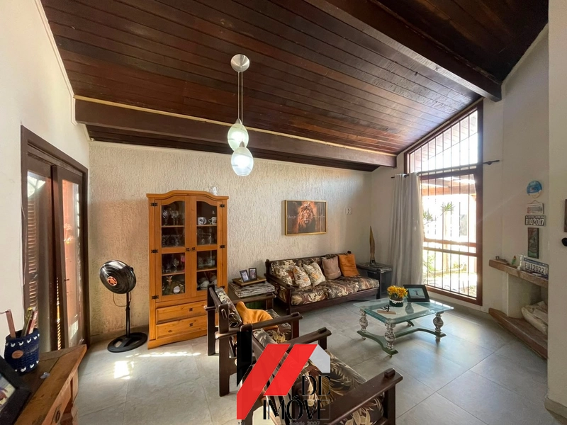 CASA A UMA QUADRA DO MAR NO BAIRRO ARAÇA!!: 28ª foto da galeria de imagens do imóvel