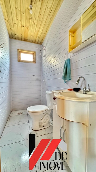 CASA DE MADEIRA PINOS TRATADA EM TERRENO DE 6X25!!: 9ª foto da galeria de imagens do imóvel