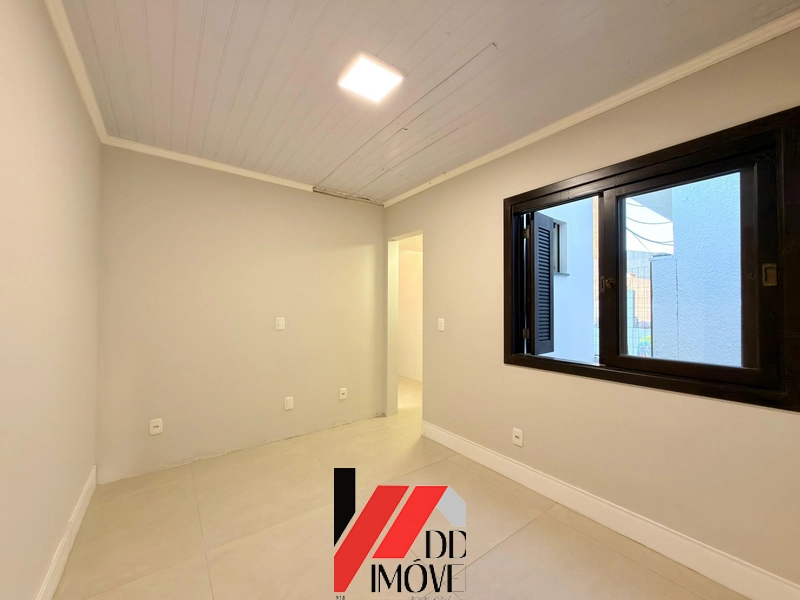 CASA DE ESQUINA NO JARDIM BEIRA MAR A VENDA!!: 7ª foto da galeria de imagens do imóvel