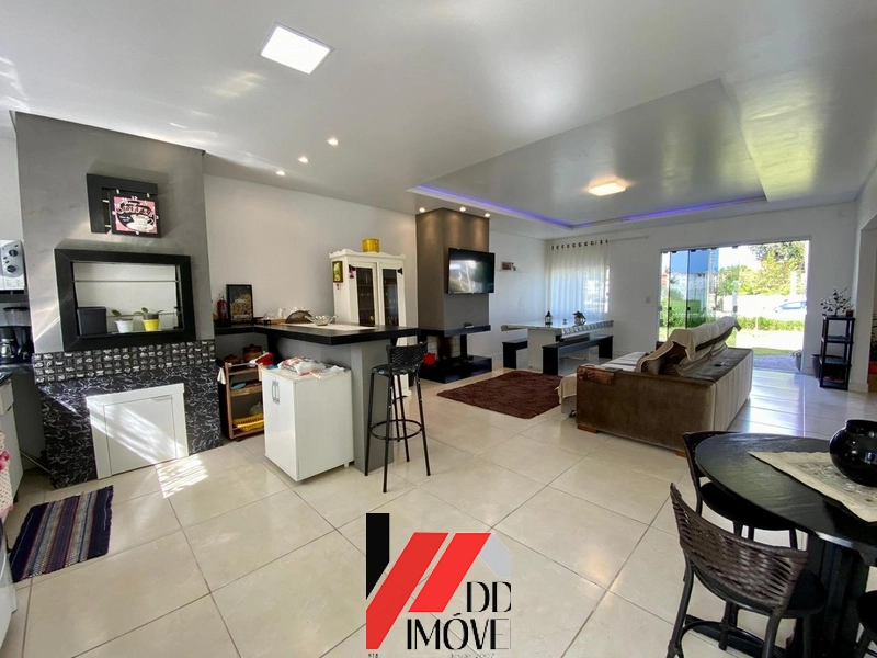 CASA NO CENTRO DE XANGRI-LÁ A VENDA!!: 4ª foto da galeria de imagens do imóvel
