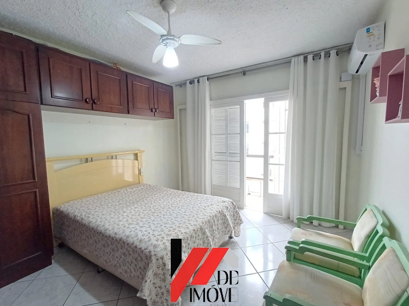APARTAMENTO À VENDA COM SACADA DE FRENTE NO CENTRO DE CAPÃO!: 2ª foto da galeria de imagens do imóvel