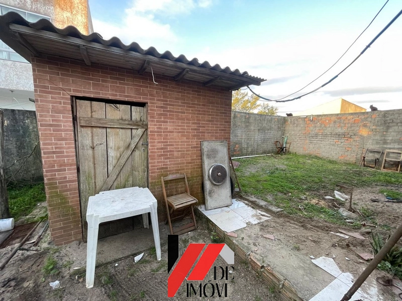 CASA 4 DORMITÓRIO 2 QUADRAS DO MAR!!: 2ª foto da galeria de imagens do imóvel