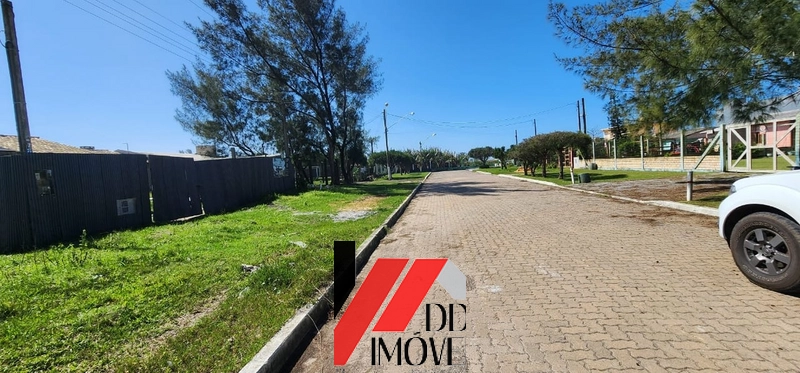 TERRENO A VENDA A 100 METROS DO MAR!!: 3ª foto da galeria de imagens do imóvel