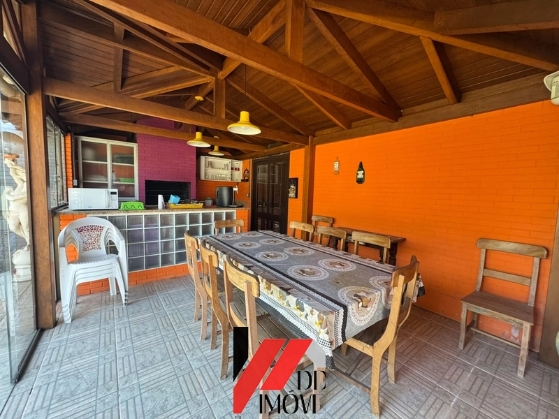 CASA DE ESQUINA EM XANGRI-LÁ: 27ª foto da galeria de imagens do imóvel