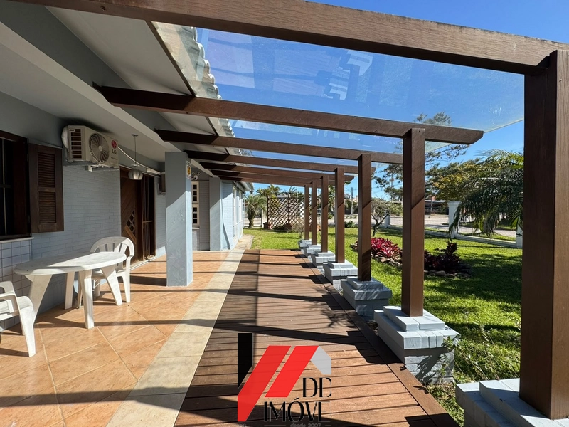 CASA DE ESQUINA EM XANGRI-LÁ: 13ª foto da galeria de imagens do imóvel