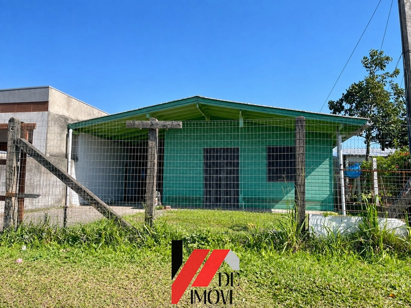2 CASAS A VENDA NO MESMO PÁTIO NO BAIRRO GUARANI!!