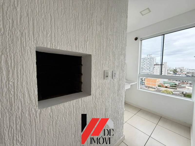 APARTAMENTO A VENDA EM ANDAR ALTO COM SACADA!!: 3ª foto da galeria de imagens do imóvel