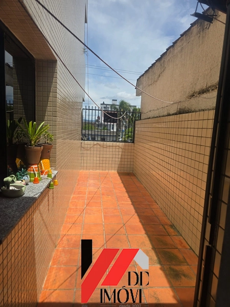APARTAMENTO COM SACADA DE FRENTE PARA A AV. PARAGUASSU!!: 2ª foto da galeria de imagens do imóvel