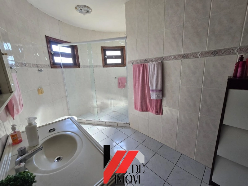 CASA DE ESQUINA EM DOIS TERRENOS GRANDES!!: 35ª foto da galeria de imagens do imóvel