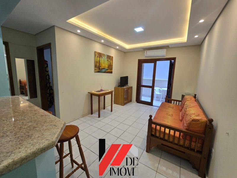 APARTAMENTO REPAGINADO A 3 QUADRAS DO MAR!!!: 1ª foto da galeria de imagens do imóvel