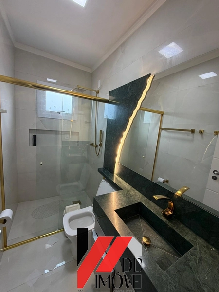 SOBRADO A VENDA A 3 QUADRAS DO MAR!!: 11ª foto da galeria de imagens do imóvel